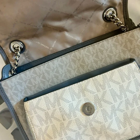 Michael Kors Two-Tone Crossbody Bag - Picture 3 of 5